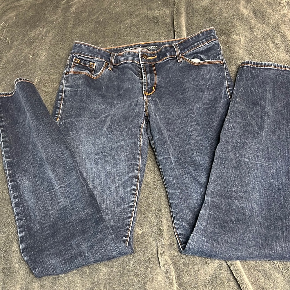 Old Navy Rockstar Mid-Rise Jegging.